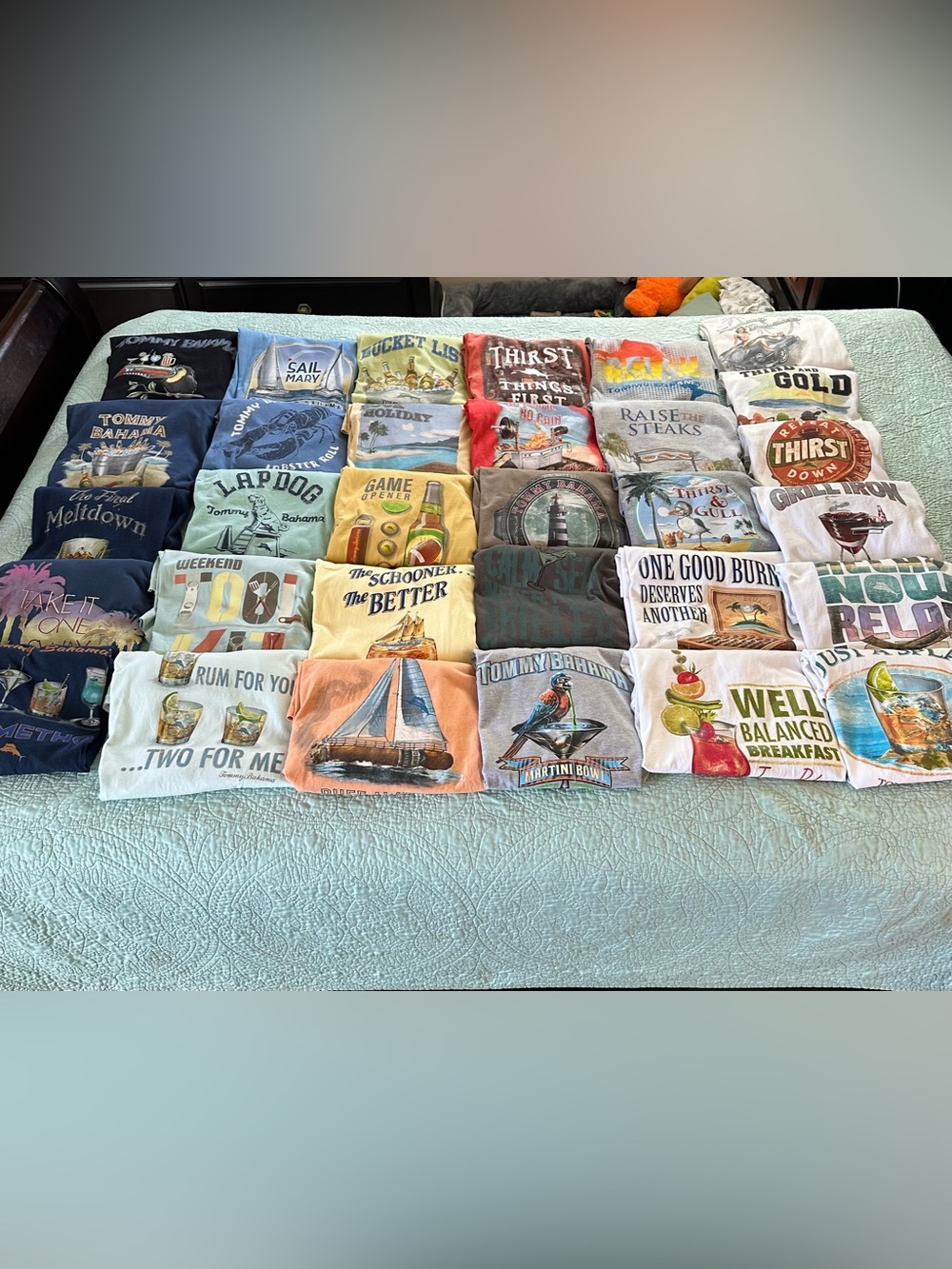 Tommy Bahama Men’s Graphic Tee Shirts Size Medium Lot Of 31